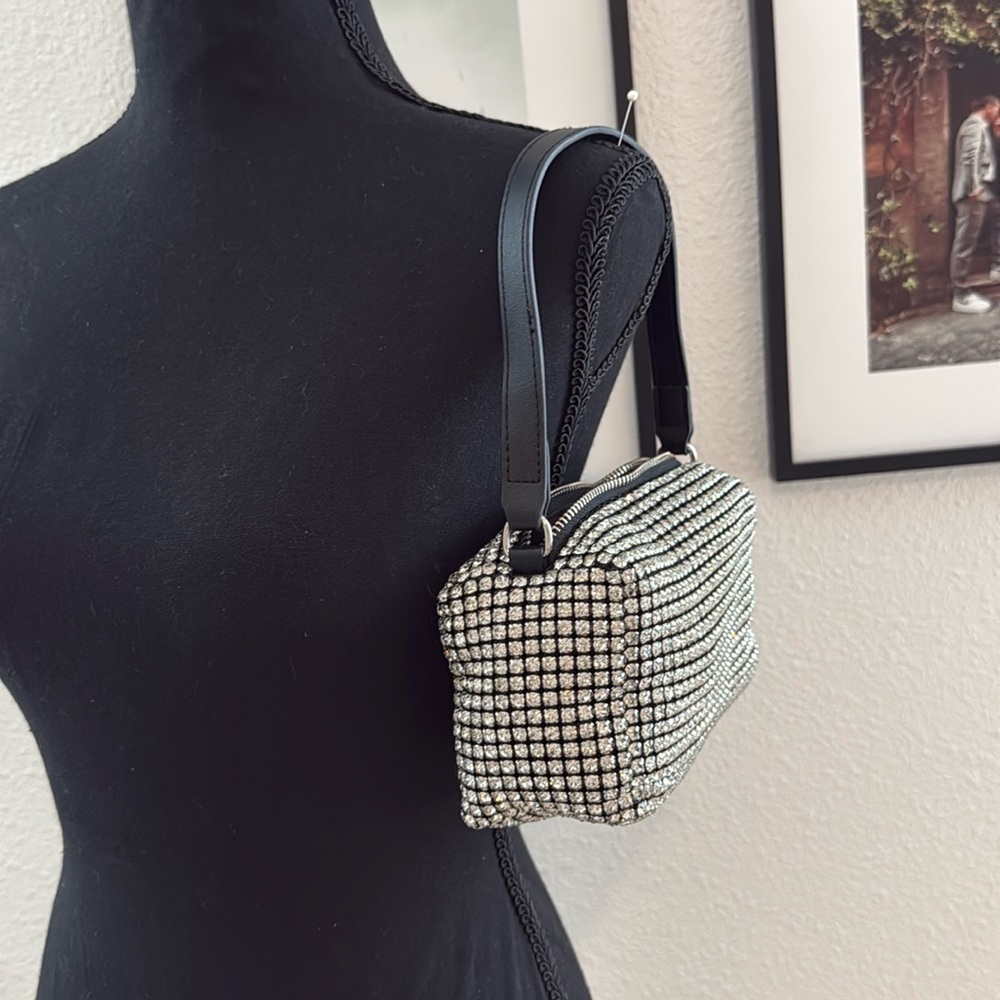 Mesh Crystal Rhinestone small pouch.